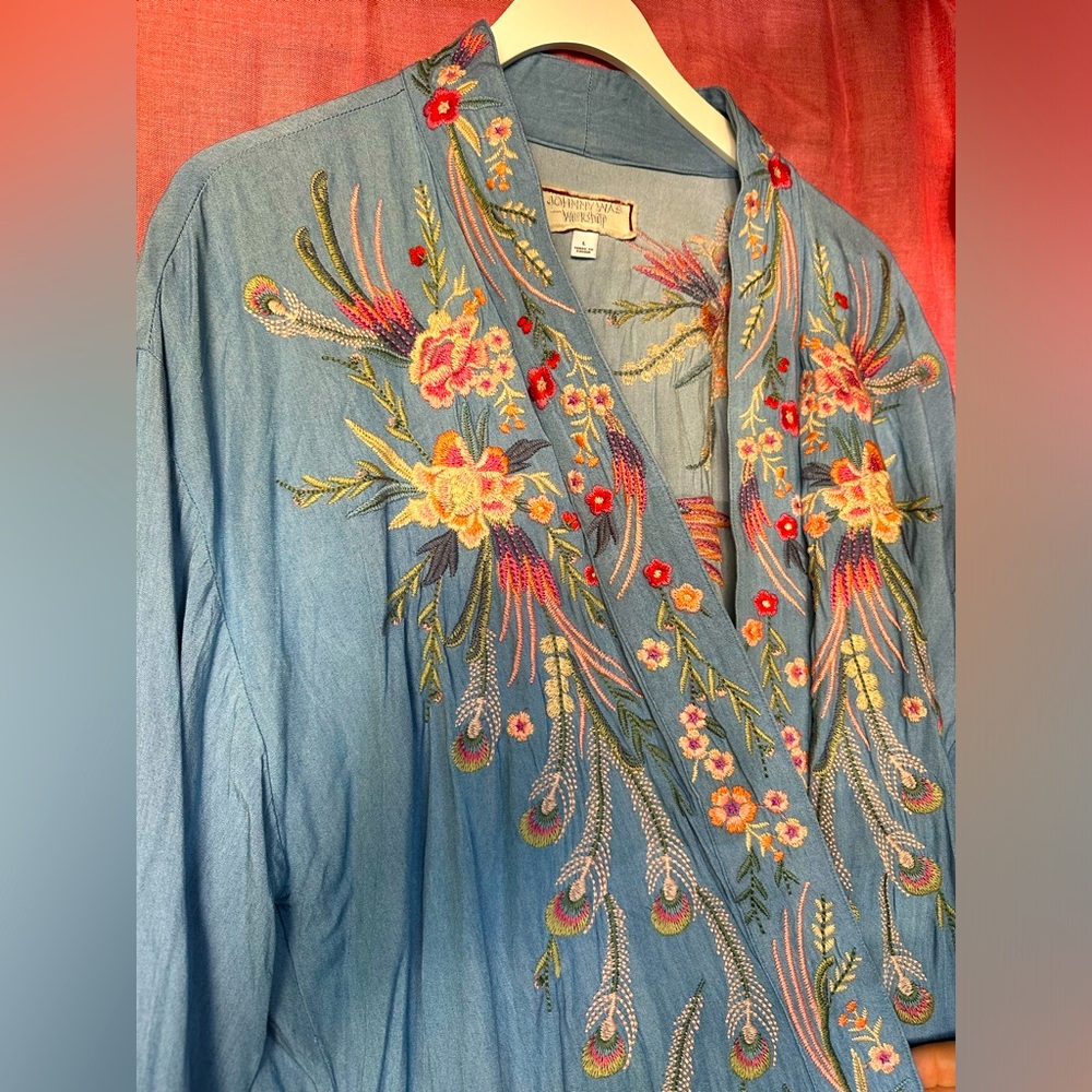 🌸 Boho Chic Coachella  Style  
 Kimono from Johnny Was !!🌸